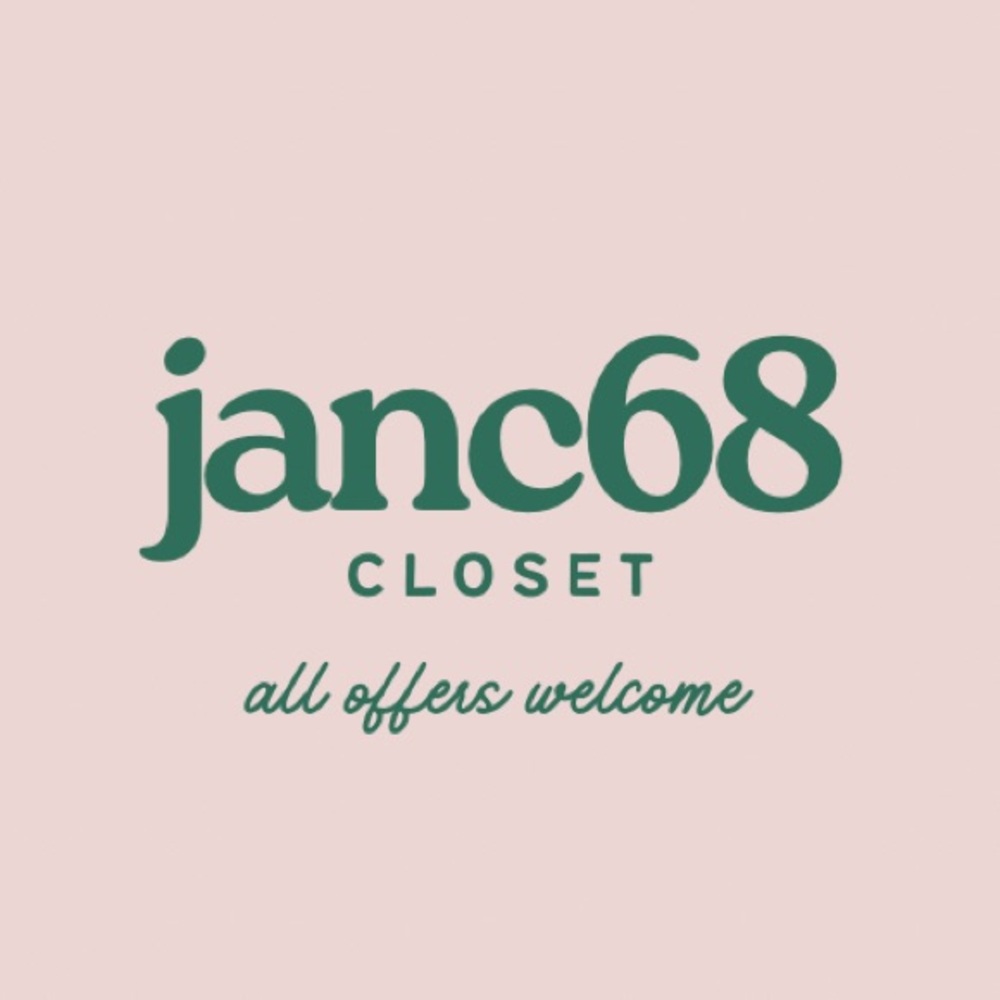 Hello and welcome to my closet!